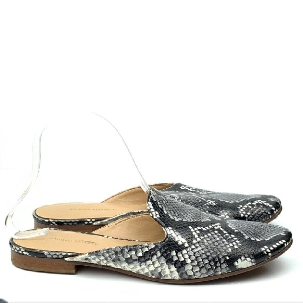 Banana Republic Flats Size 7.5 Print Python Mules - image 2